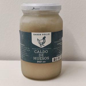 Caldo de Huesos de Pollo